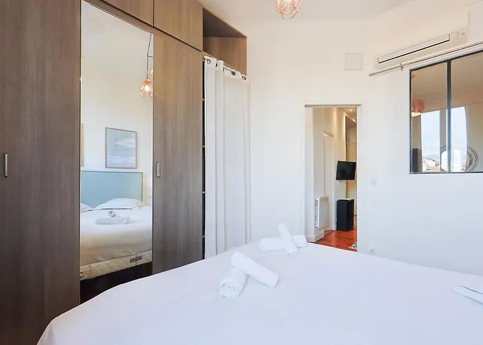 Cocon Design Au Port Emplacement D Exception Nizza