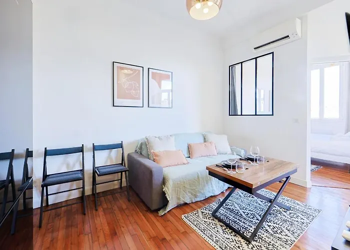 Cocon Design Au Port Emplacement D Exception Nizza